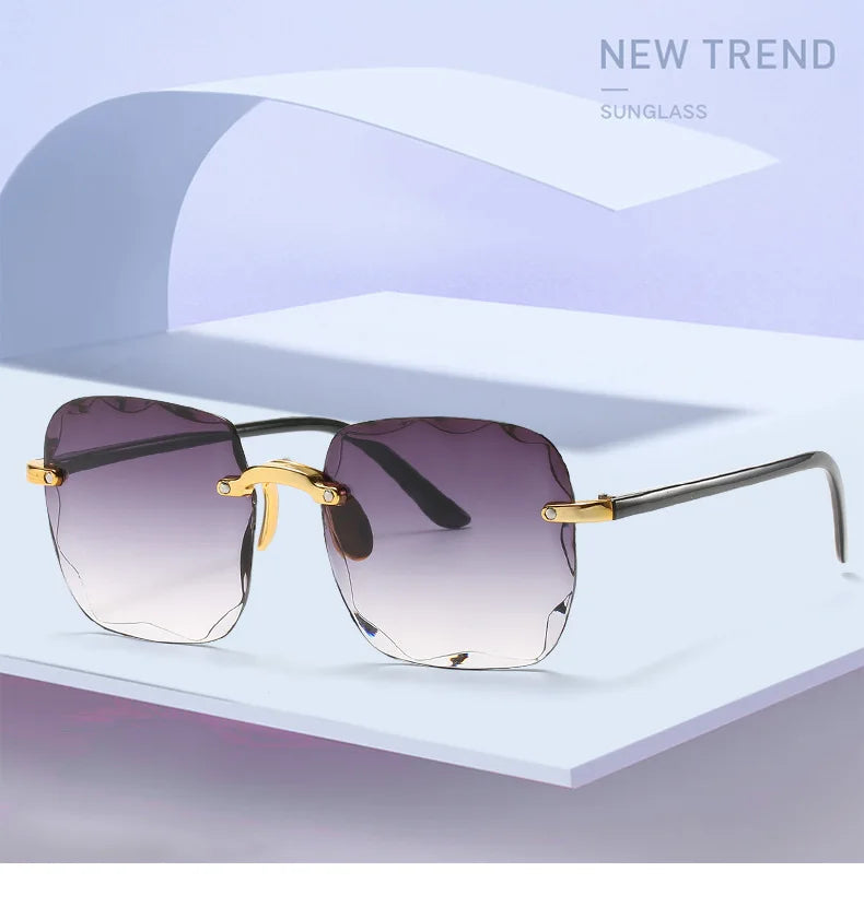 Lunettes de soleil carrées sans monture pour femmes, au style luxueux et tendance. Modèle de créateur avec verres rouges, adapté également aux hommes. Protection UV400 contre les rayons ultraviolets, idéale pour l’été et les activités en extérieur.