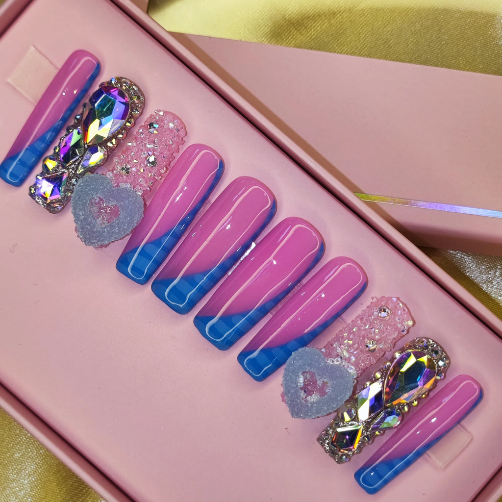 10 faux ongles press-on peints à la main, couleurs variées, design luxueux, fabrication artisanale, personnalisables, meilleures ventes, lot de 10 pièces.