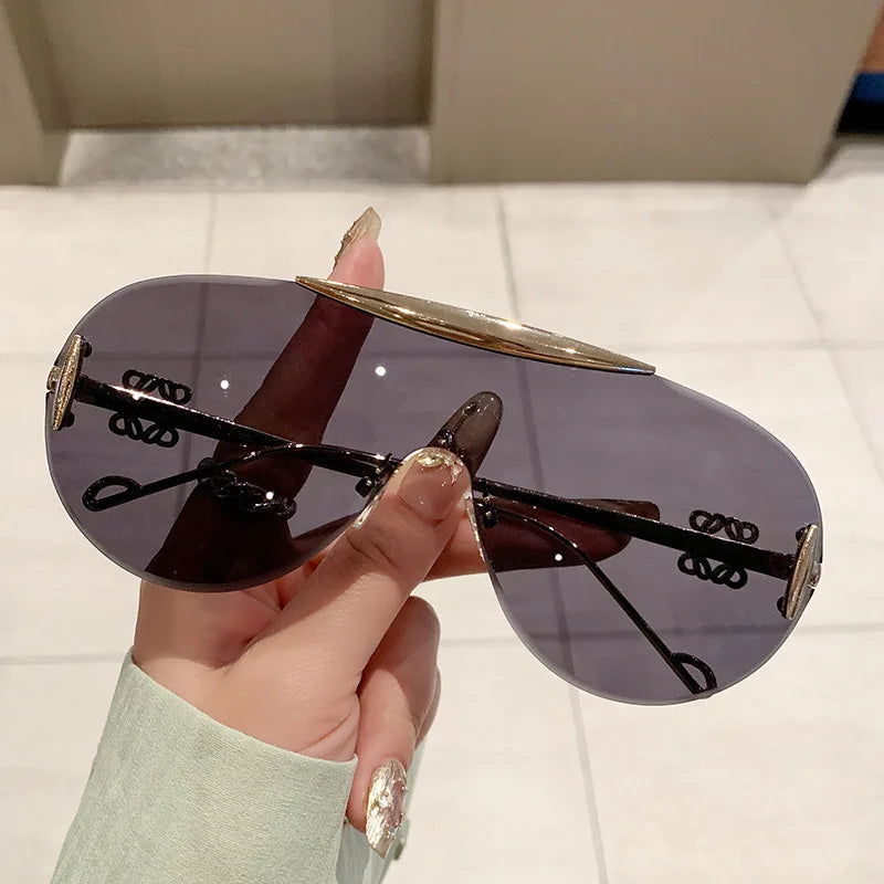 Coupe sans monture surdimensionné une pièce bouclier lunettes de soleil pour femmes mode alliage grand cadre dégradé Y2K lunettes de soleil dames nuances