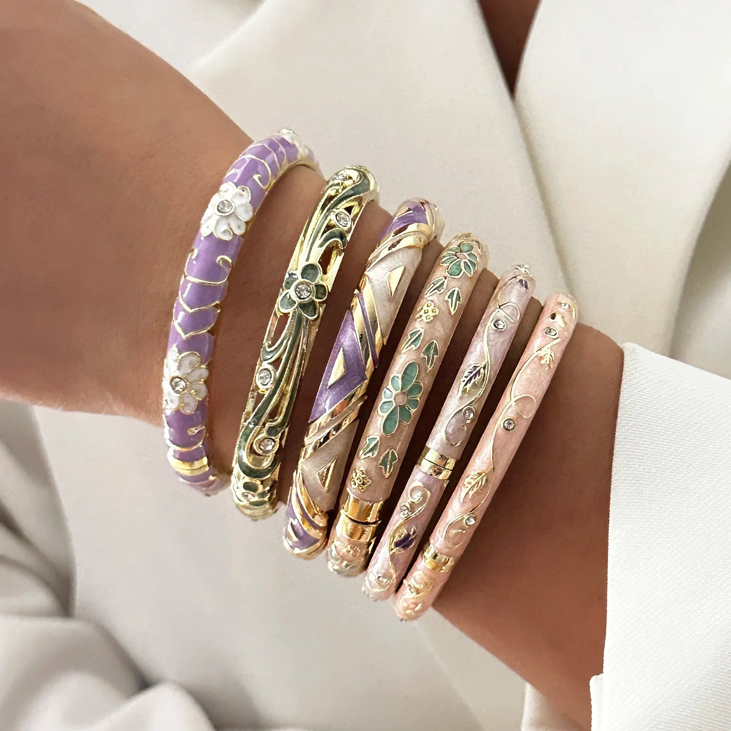 Bracelet élégant en émail goutte d'eau à texture florale pour femme, plaqué or rétro, avec zircon floral et motif œil porte-bonheur, bijou de fête