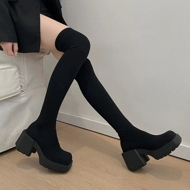 Bottes chaussettes au-dessus du genou pour femme, tailles 35 à 40. Modèle d’hiver en maille extensible, avec talons épais et plateforme. Bottes longues à enfiler, confortables et tendance pour femme.