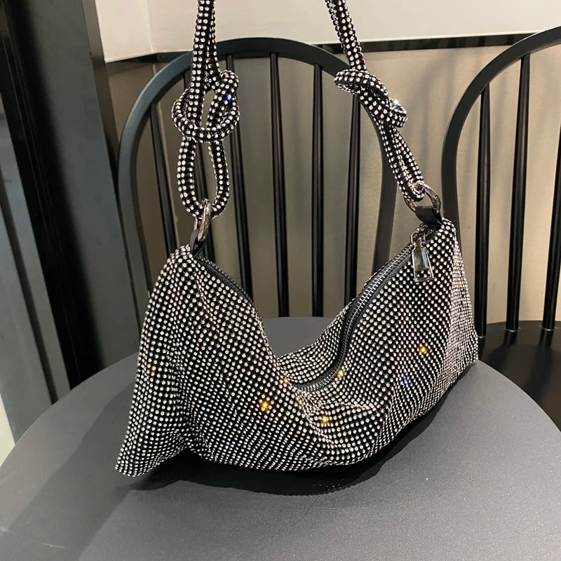 Sac à bandoulière type hobo de créateur de luxe, fait main, sac de soirée/clutch brillant avec strass, pochette en cristal, sac à main et sac hobo.