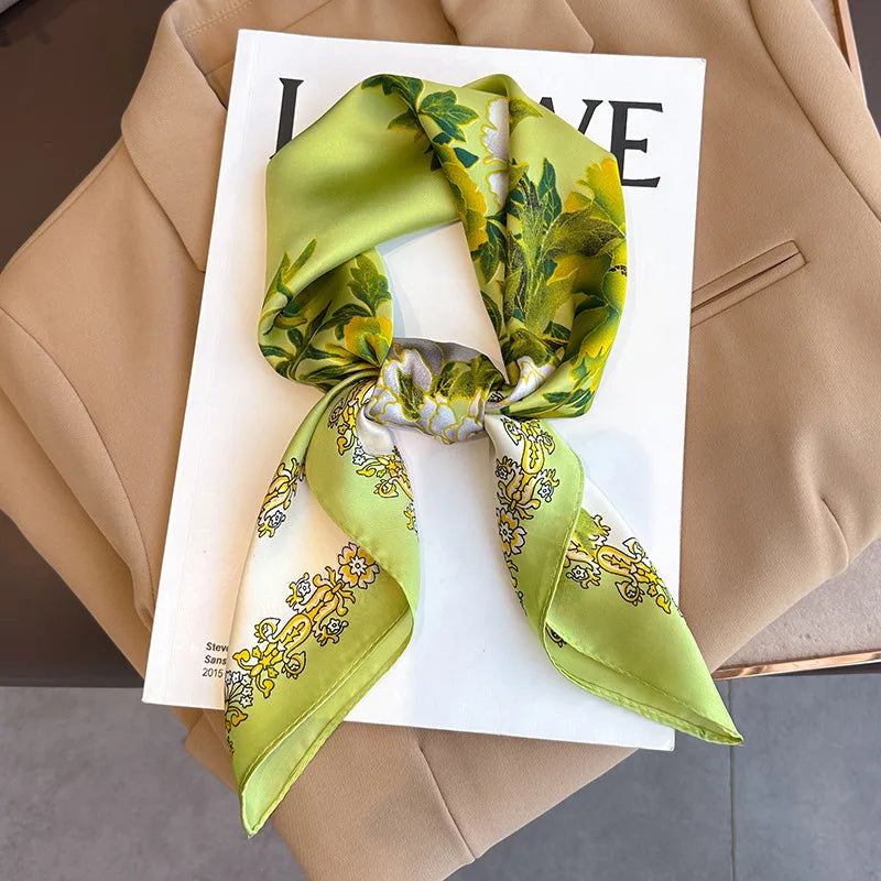 Écharpe Pashmina en soie imprimée pour femmes, châle carré, bandeau décoratif, Design de luxe, Bandana, nouvelle mode 70x70cm, 2026