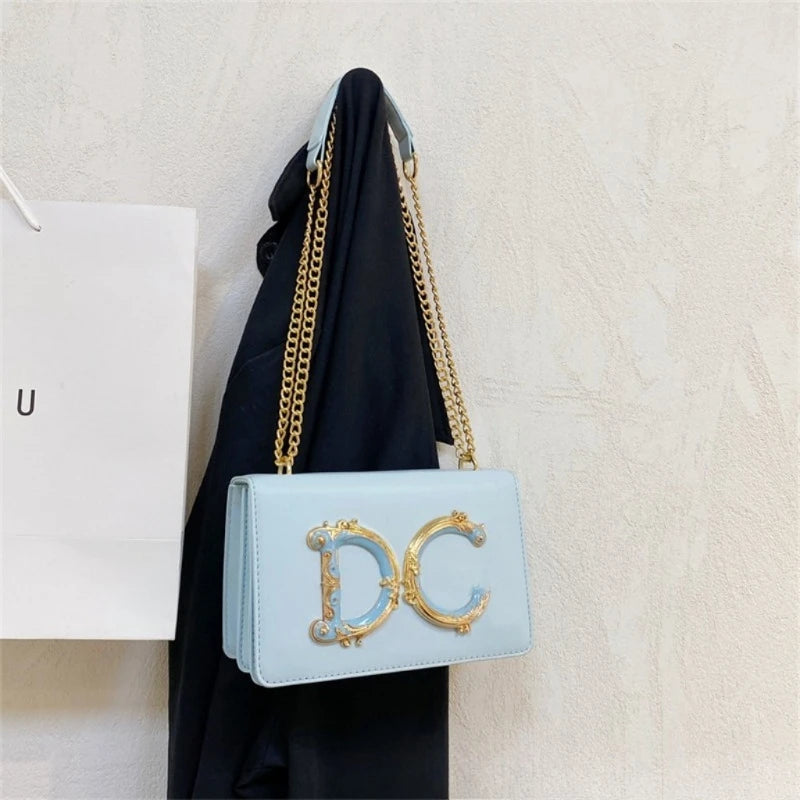 Nouvelle Édition 2026 – Sac Femme Couleur Unie avec Chaîne Lettres – Sac Bandoulière Polyvalent Tendance