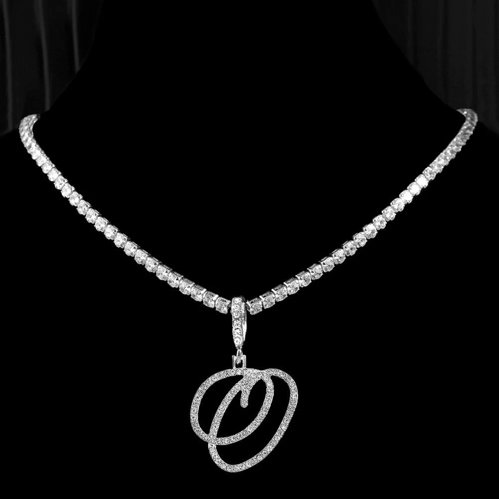 Collier avec lettre initiale en écriture cursive sertie de zircones cubiques (CZ) – Bijou style Hip-Hop couleur or ou argent, pendentif alphabet de A à Z, collier tendance et élégant.