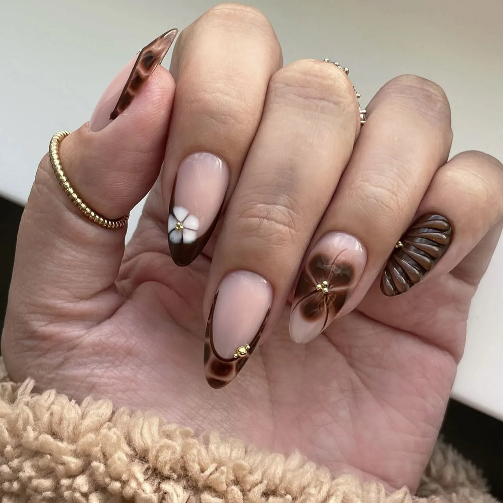 Faux ongles 3D pour femmes et filles, dégradé de fleurs en relief marron bleu avec strass, pointes d'amande d'automne et d'hiver à pression sur les faux ongles