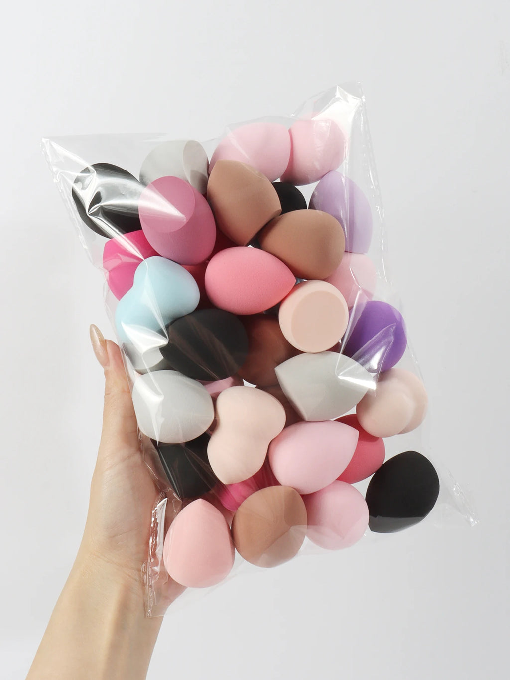 Éponge de beauté de taille moyenne 6/12/24/36/60 pièces, couleur et forme aléatoires, éponge de beauté pour mélange de fond de teint, liquide, crème et poudre