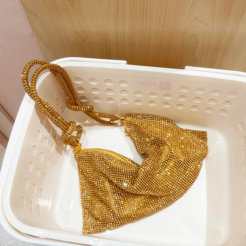 Sac à bandoulière type hobo de créateur de luxe, fait main, sac de soirée/clutch brillant avec strass, pochette en cristal, sac à main et sac hobo.