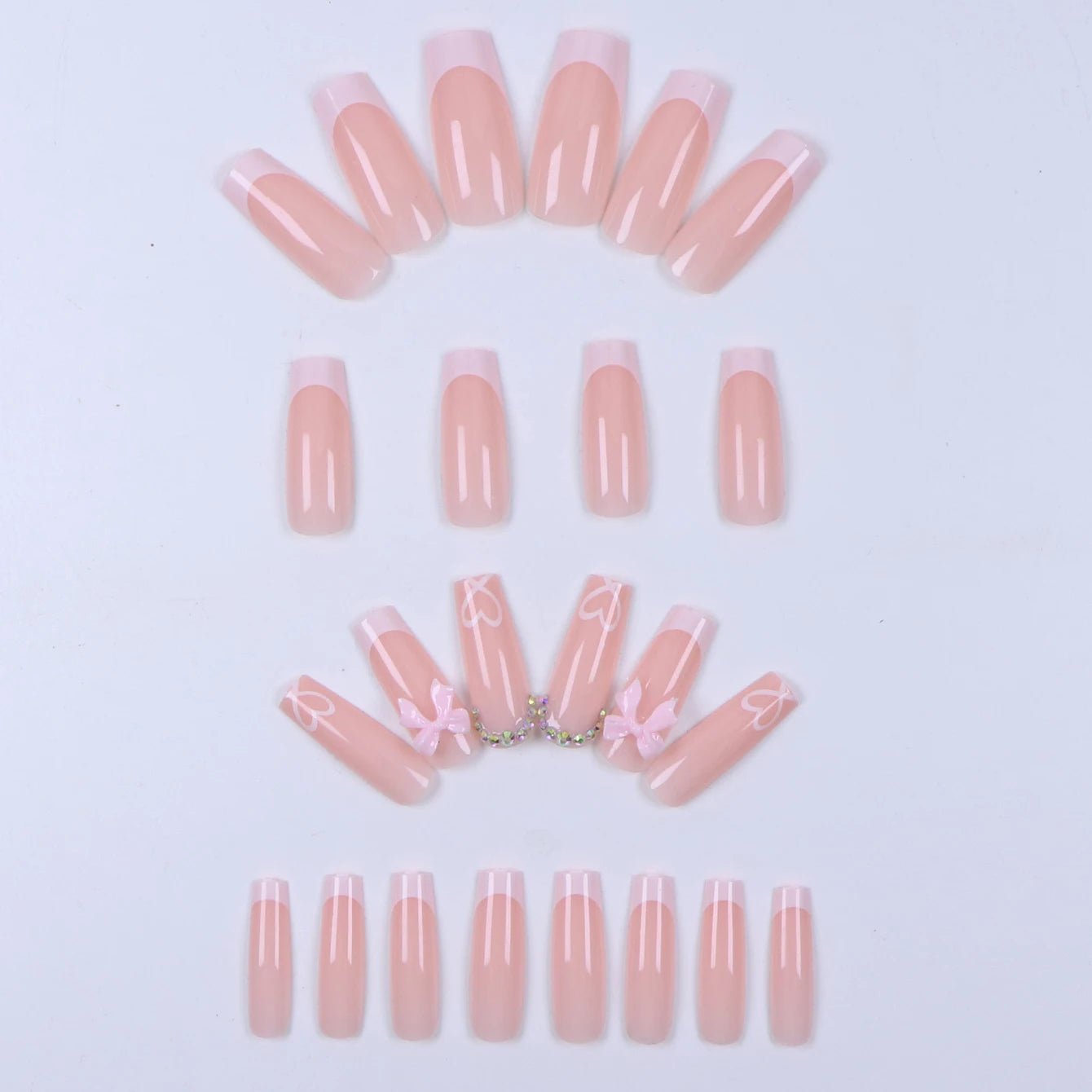 Faux ongles moyens avec pendentif à nœud 3d, 96 pièces, ongles acryliques en forme de cœur, strass, ongles pour femmes entièrement coupés