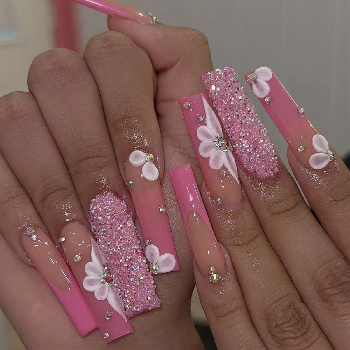 24 faux ongles longs carrés à presser, motif léopard, design cerise 3D, strass, couvrance totale, prêts à poser