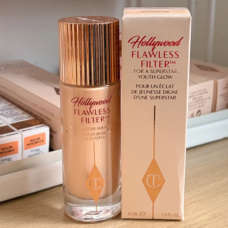 Vente flash – Charlotte Tilbury Hollywood Flawless Filter : fond de teint illuminateur liquide pour le teint.