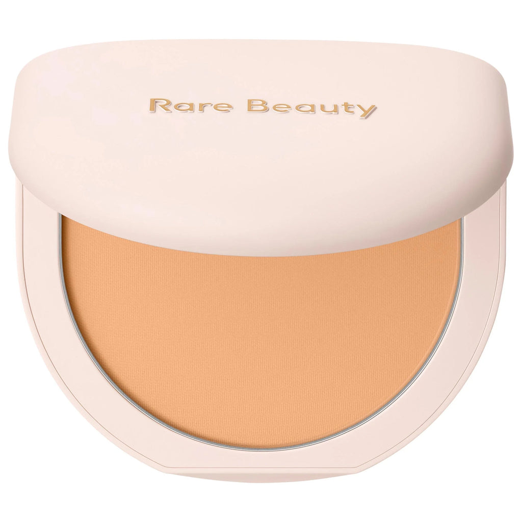 Poudre de finition teintée Rare Beauty True To Myself, estompe instantanément, lisse, réduit le brillant et fixe le maquillage avec un fini naturel