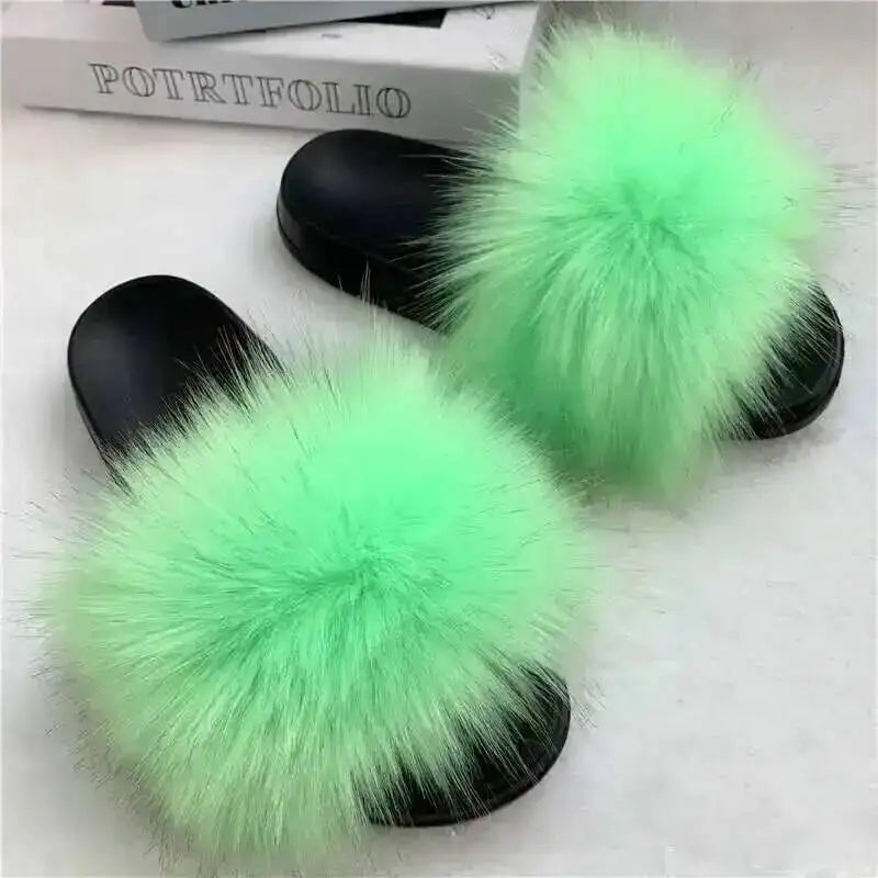 Chaussons d’été pour femme, mules fourrées d’intérieur. Tongs plates en peluche, sandales confortables et moelleuses pour femme, chaussures d’intérieur décontractées et douces pour la maison.