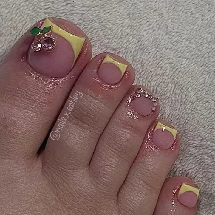 🦋 Ongles de Pied French Jaune avec Papillons 3D strass et Cristaux – Lot de 24