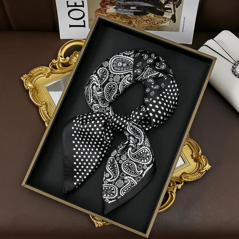 Écharpe Pashmina en soie imprimée pour femmes, châle carré, bandeau décoratif, Design de luxe, Bandana, nouvelle mode 70x70cm, 2026