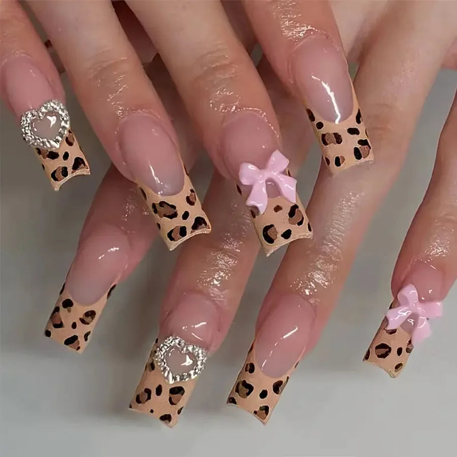 24 faux ongles longs carrés à presser, motif léopard, design cerise 3D, strass, couvrance totale, prêts à poser