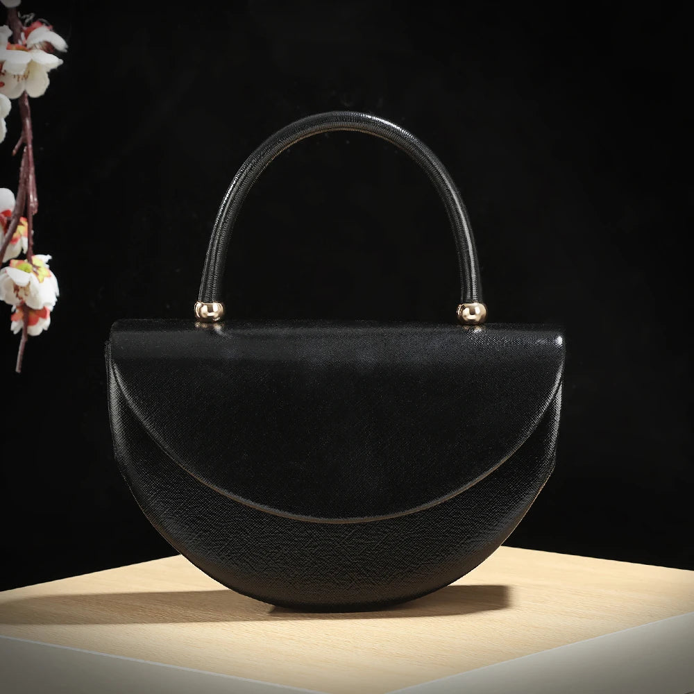 Cadeau de Saint-Valentin, petit sac de soirée carré au design simple, pochette à clous en diamant, adapté aux fêtes et aux mariages
