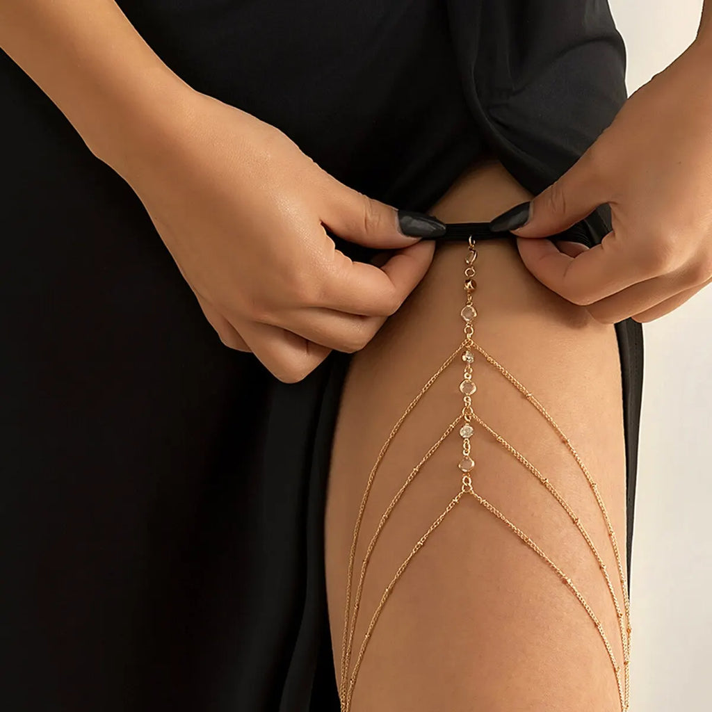 Chaîne de cuisse élastique bohème avec cristaux pour femmes, été, plage, sexy, à pampilles, multi-couches, ajustable, bijou de corps pour décorer une tenue.