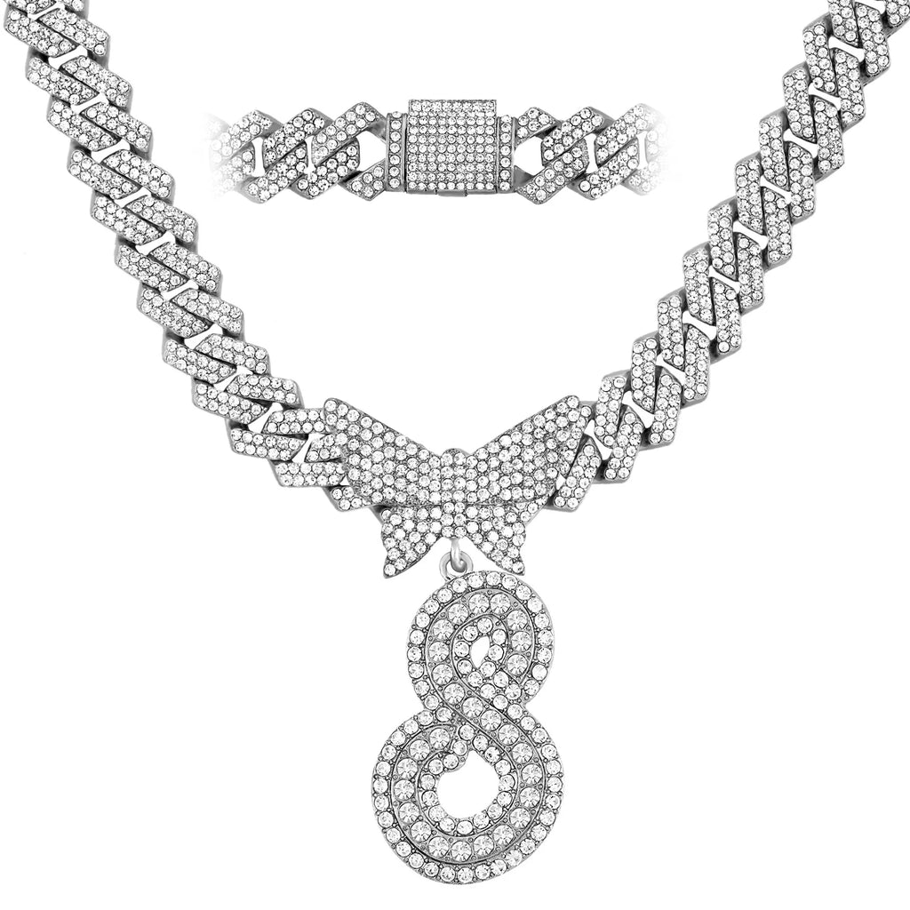 Collier chaîne cubaine 14 mm pour hommes et femmes, avec pendentif papillon en cristal et initiales, lettres cursives style “iced out”, bijou de style rappeur, nouveau bijou de mode.