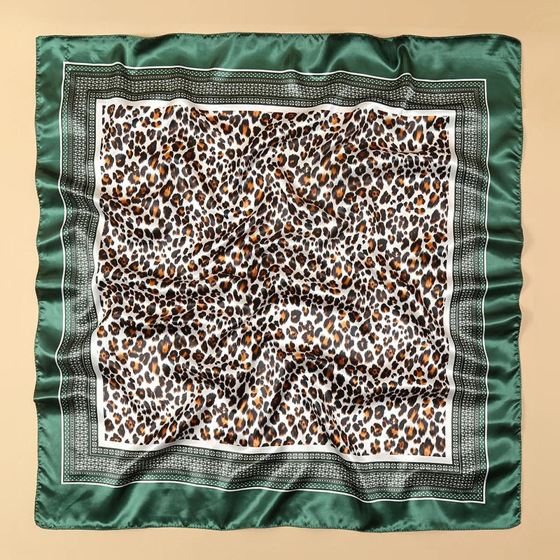 Foulard carré en soie pour femmes, nouveau Design de luxe, Style populaire, quatre saisons, protection solaire, foulard de plage, Hijab, 90x90CM