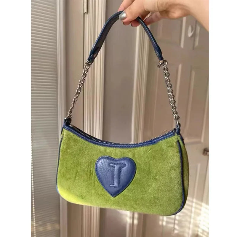Sac vintage sous le bras, sac à main unique vert brodé, sac à bandoulière simple pour filles et femmes, sac baguette tendance, sac crossbody (porté en travers du corps).
