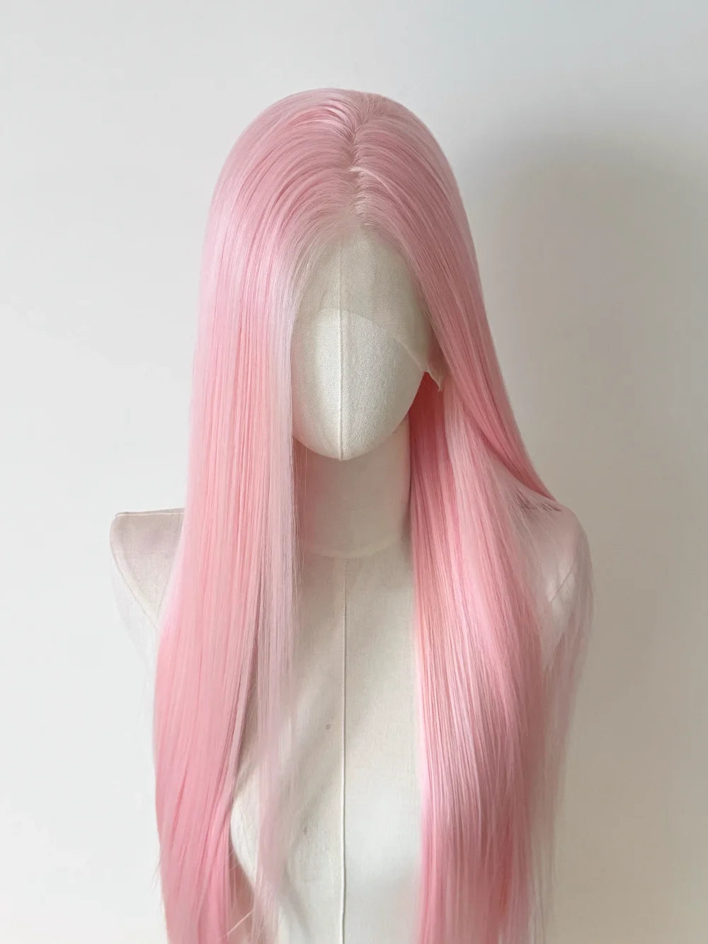 Perruque rose clair pour femme – Lace front 13x4, 26 pouces, longue et lisse, perruque synthétique en fibre douce naturelle résistante à la chaleur, idéale pour cosplay