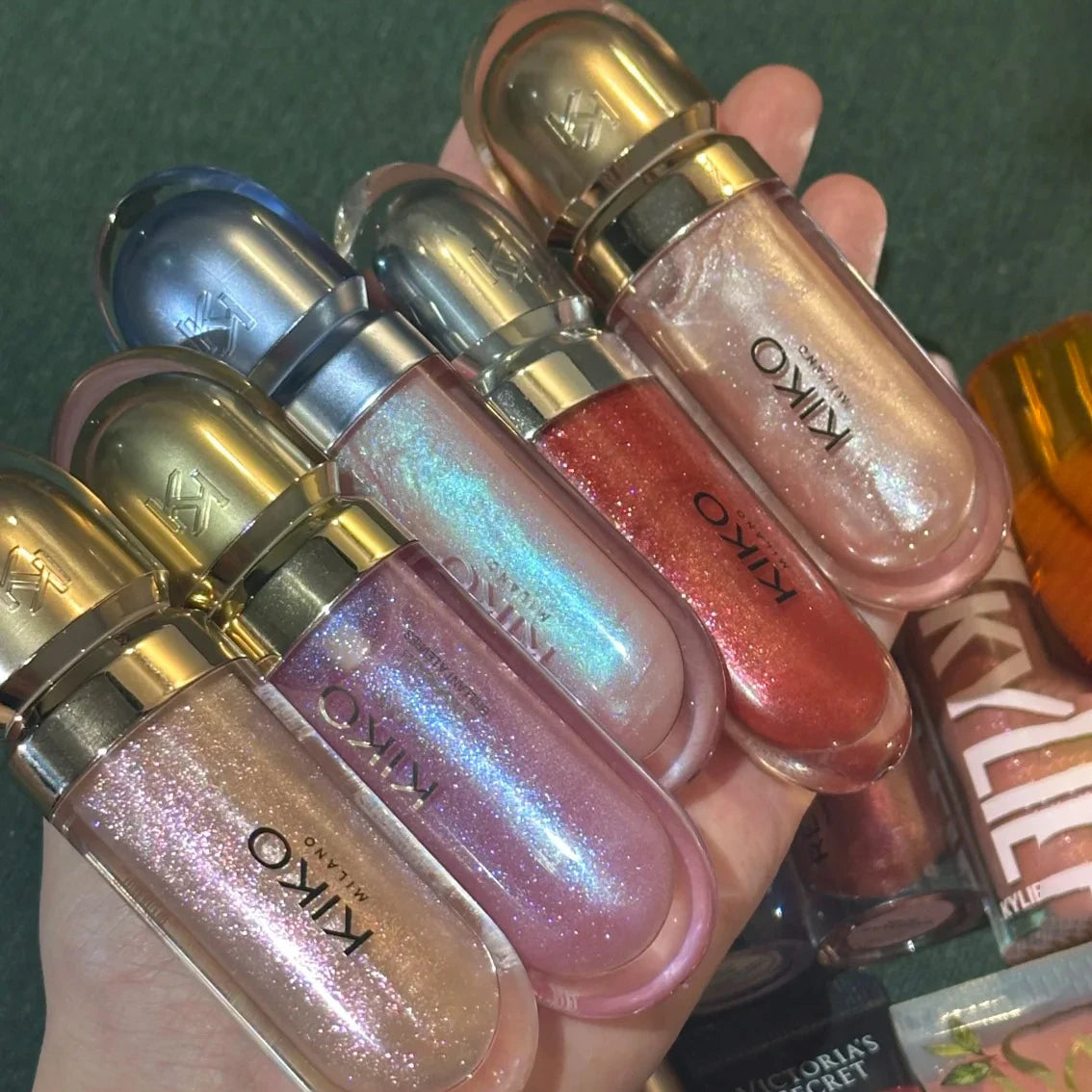KIKO 3D Liquid Lip Glaze – Gloss à Lèvres Transparent Effet Miroir

Gloss à lèvres liquide transparent offrant un effet miroir ultra-brillant pour des lèvres visiblement plus pulpeuses et lumineuses.