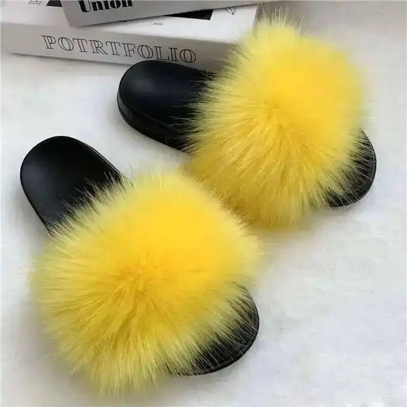 Chaussons d’été pour femme, mules fourrées d’intérieur. Tongs plates en peluche, sandales confortables et moelleuses pour femme, chaussures d’intérieur décontractées et douces pour la maison.