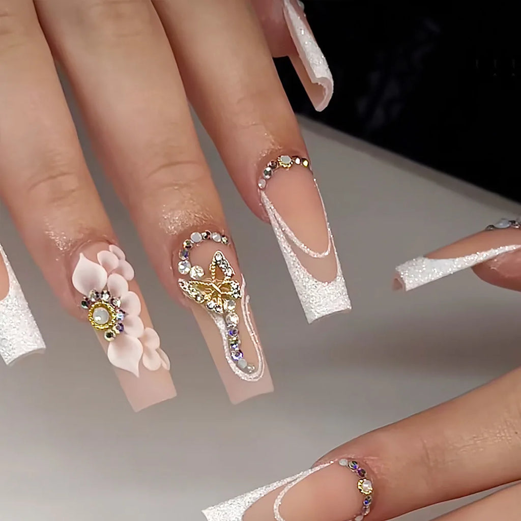 24 pièces – faux ongles longs carrés style français, design cœur 3D, ongles press-on avec strass, motif décoratif, faux ongles portables pour nail art