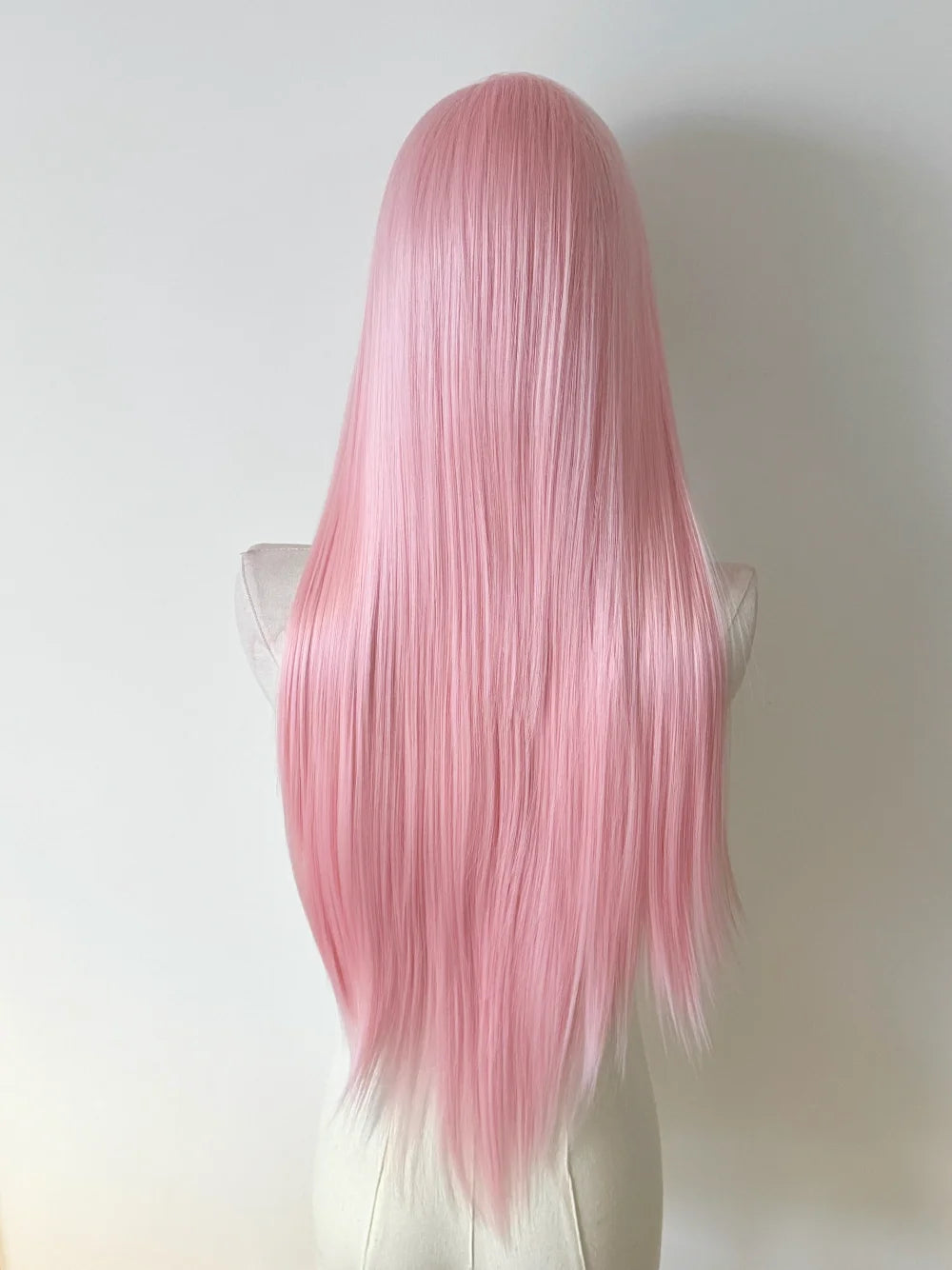 Perruque rose clair pour femme – Lace front 13x4, 26 pouces, longue et lisse, perruque synthétique en fibre douce naturelle résistante à la chaleur, idéale pour cosplay