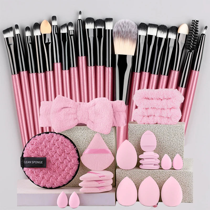 Ensemble de pinceaux de maquillage 20 pièces Kit de pinceaux doux et moelleux pour les yeux Ombre à paupières Fond de teint Poudre Enlumineur Mélange Outil de beauté Débutants