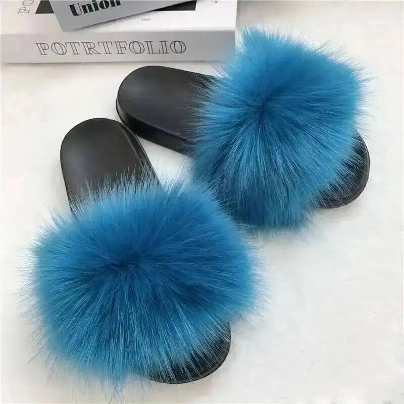 Chaussons d’été pour femme, mules fourrées d’intérieur. Tongs plates en peluche, sandales confortables et moelleuses pour femme, chaussures d’intérieur décontractées et douces pour la maison.