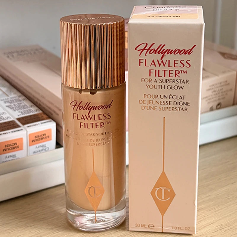 Vente flash – Charlotte Tilbury Hollywood Flawless Filter : fond de teint illuminateur liquide pour le teint.