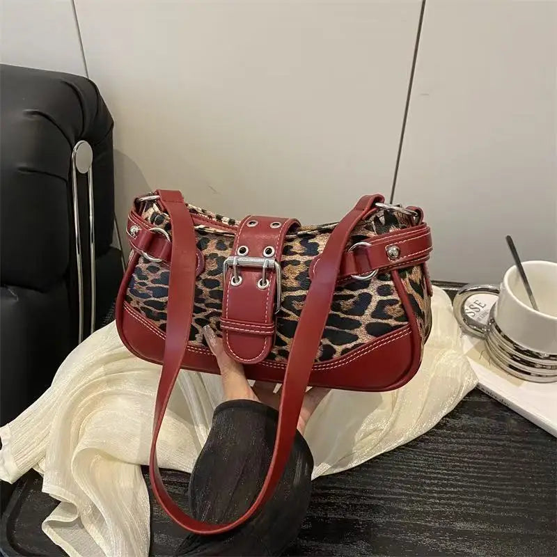Sacs pour femmes 2025 – nouveau modèle tendance et polyvalent, sac rétro “hot girl” sous le bras, sac niche texturé en forme de croissant, sac à bandoulière simple ou porté en crossbody