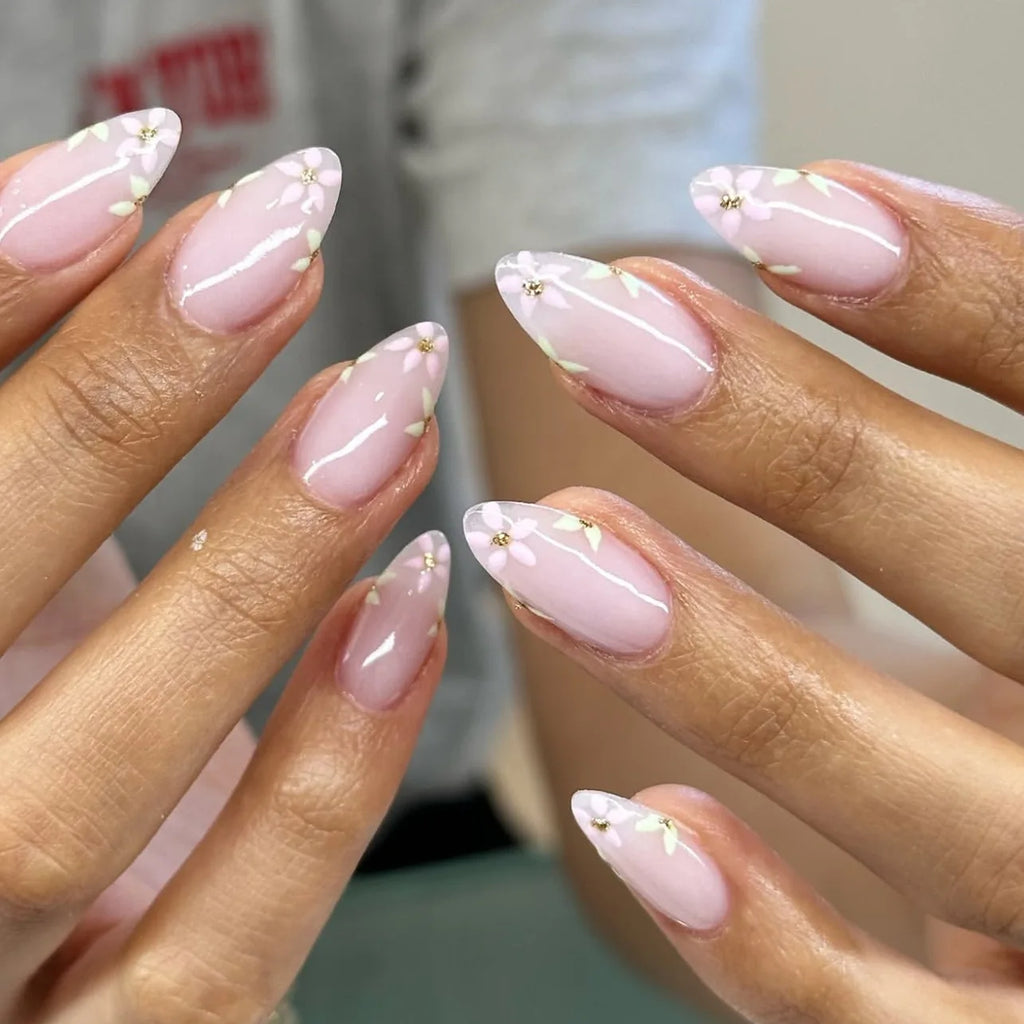 24 pièces de faux ongles à fleurs, style tendance, avec effet dégradé jaune et rose. Ongles portables à couverture complète, forme amande , à poser directement (Press-On Nails).