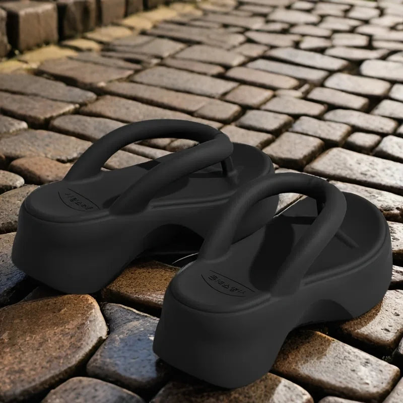 Tongs à semelle épaisse pour femmes, sandales compensées en EVA, chaussons d’été pour extérieur, antidérapantes, sandales rehaussantes pour l’été.