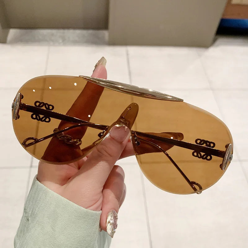 Coupe sans monture surdimensionné une pièce bouclier lunettes de soleil pour femmes mode alliage grand cadre dégradé Y2K lunettes de soleil dames nuances