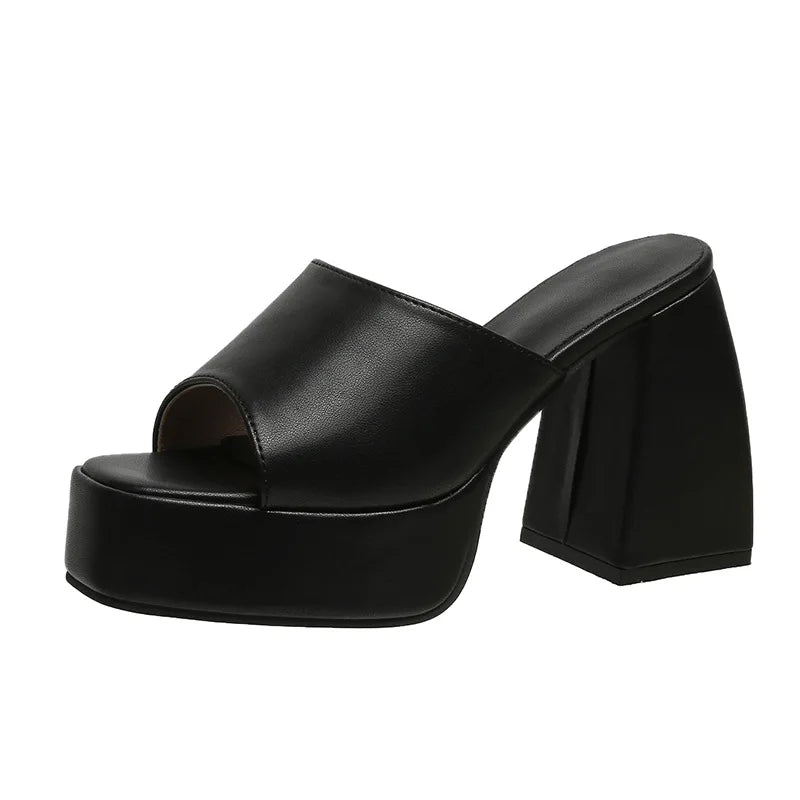Sandales à plateforme pour femme disponibles en 5 couleurs, chaussons de plage en cuir souple à talon épais, chaussures d’été 2026 à bout carré, escarpins sexy pour femme, parfaits pour les fêtes et les occasions spéciales.