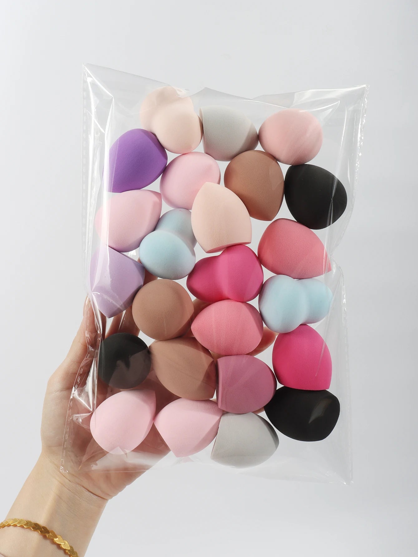 Éponge de beauté de taille moyenne 6/12/24/36/60 pièces, couleur et forme aléatoires, éponge de beauté pour mélange de fond de teint, liquide, crème et poudre