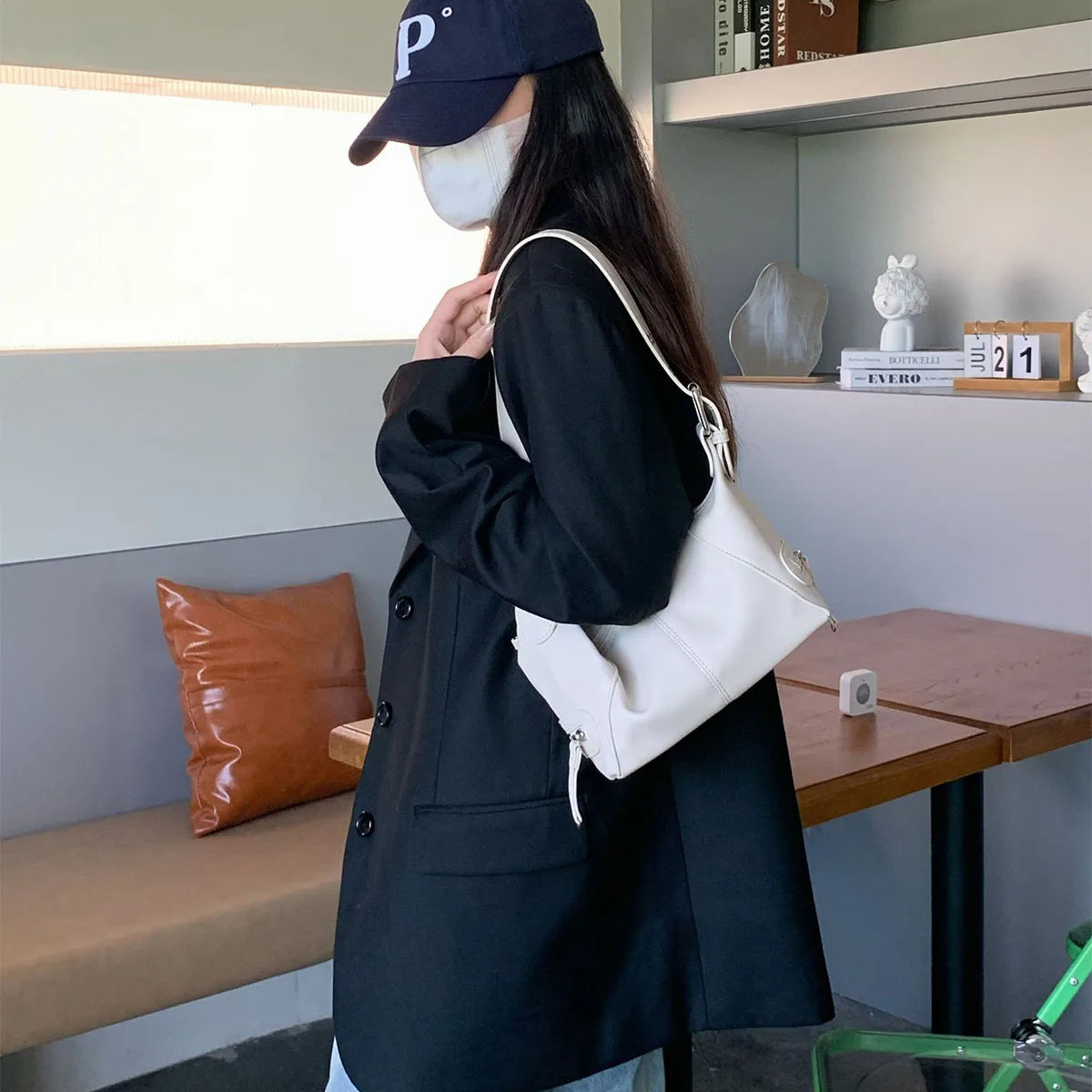 Sac à bandoulière style Y2K pour femme et fille – sac épaule tendance, look streetwear, style moto, design minimaliste