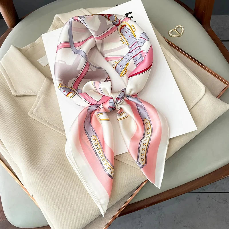 Écharpe Pashmina en soie imprimée pour femmes, châle carré, bandeau décoratif, Design de luxe, Bandana, nouvelle mode 70x70cm, 2026