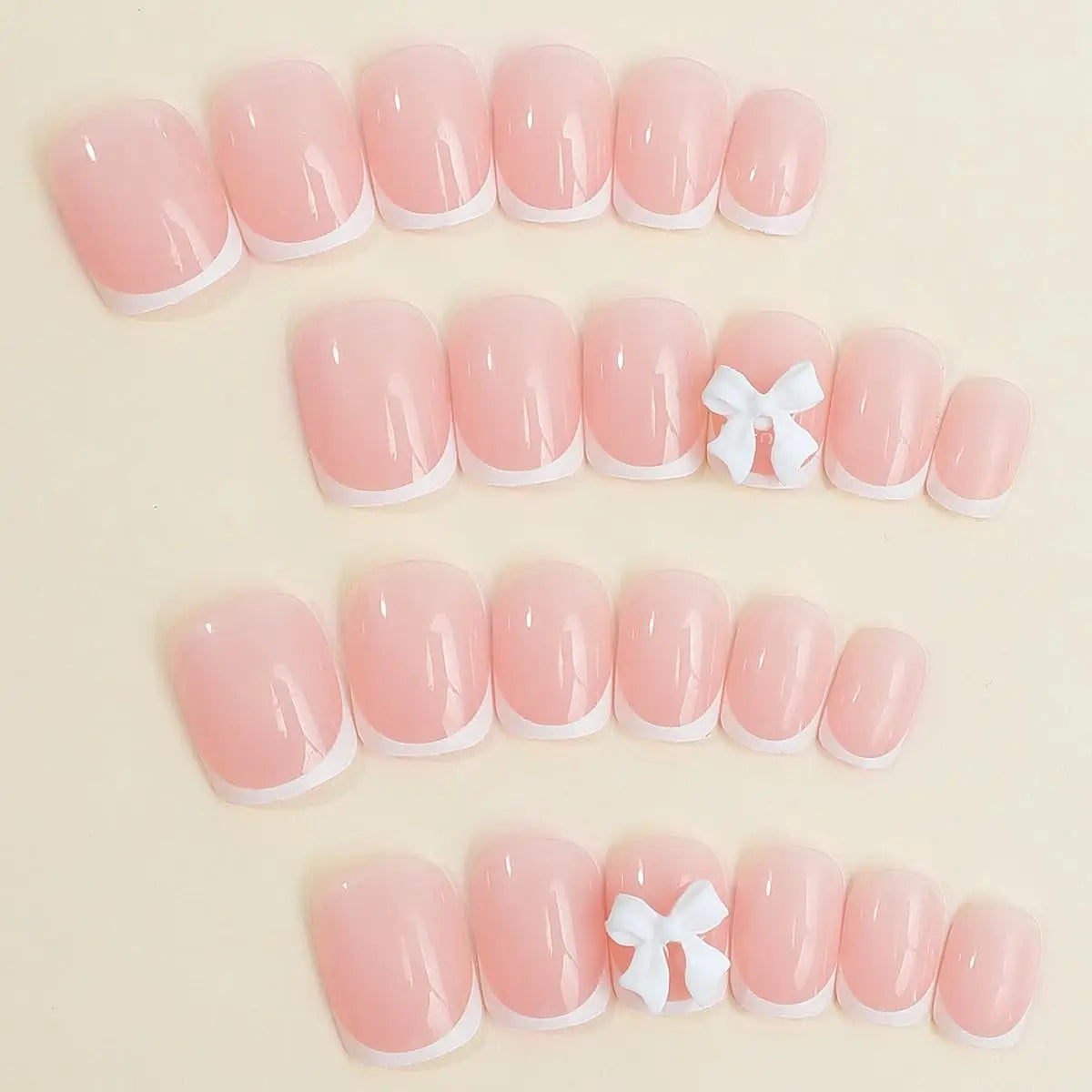 Faux ongles moyens avec pendentif à nœud 3d, 96 pièces, ongles acryliques en forme de cœur, strass, ongles pour femmes entièrement coupés