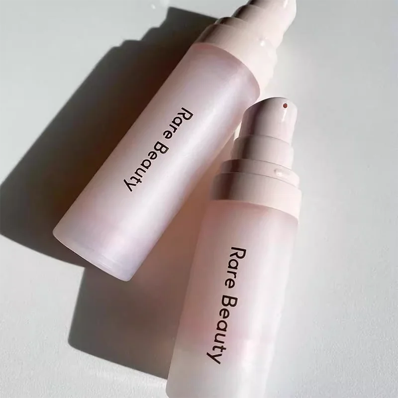Spray Fixateur de Maquillage 4-en-1 Rare Beauty Pore Primer – Tenue Longue Durée, Sans Effet de Séparation, Rafraîchissant et Illuminateur – Cosmétiques
