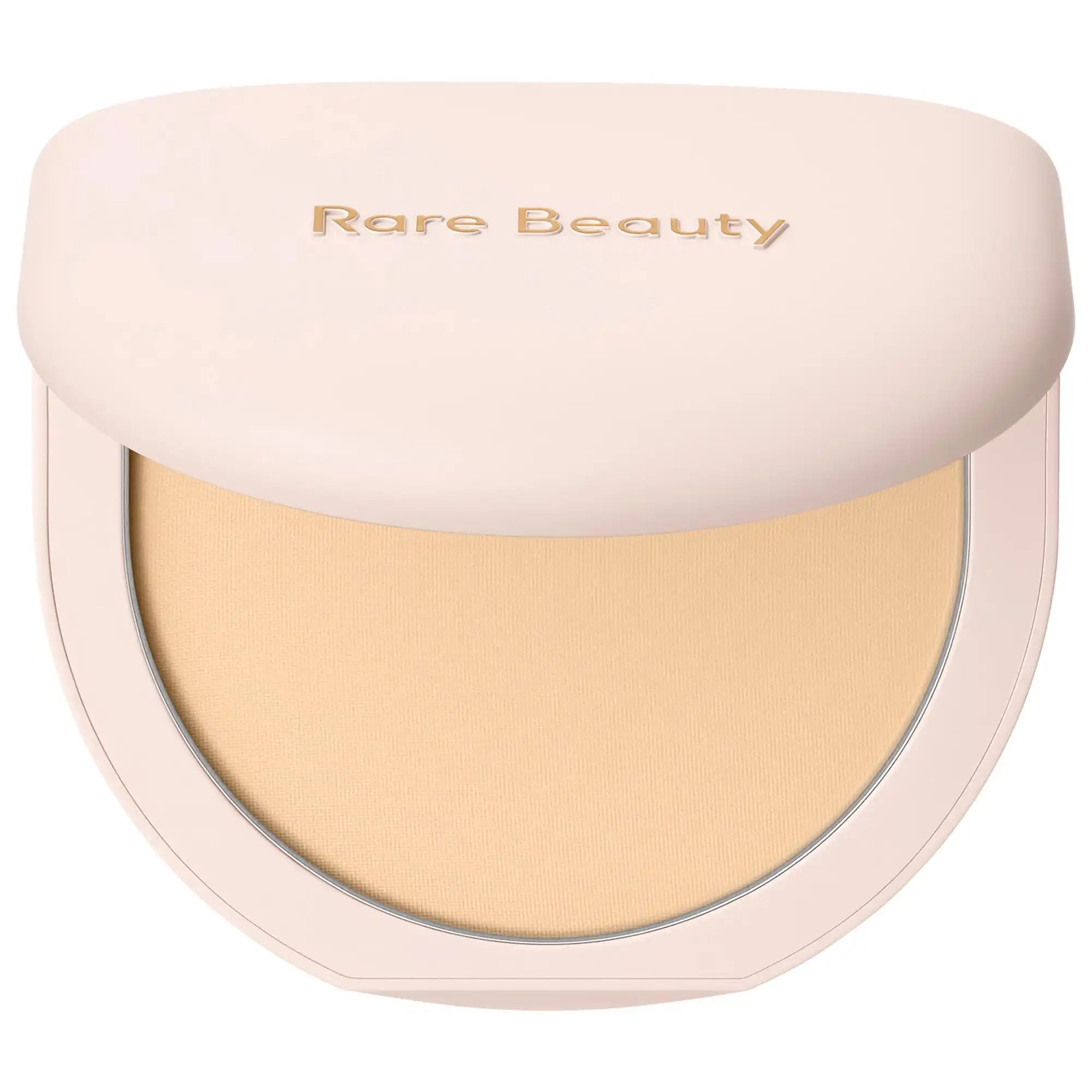 Poudre de finition teintée Rare Beauty True To Myself, estompe instantanément, lisse, réduit le brillant et fixe le maquillage avec un fini naturel