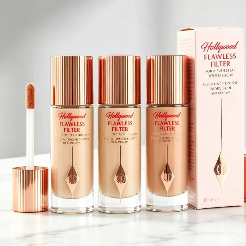 Vente flash – Charlotte Tilbury Hollywood Flawless Filter : fond de teint illuminateur liquide pour le teint.