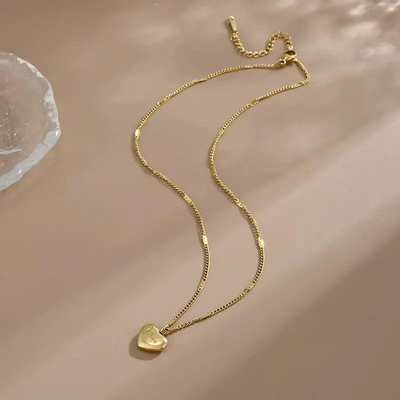 Collier couleur or, 1 pièce, Simple, mode, cœur de pêche gravé, chaîne de clavicule d'amour, cadeaux de vacances