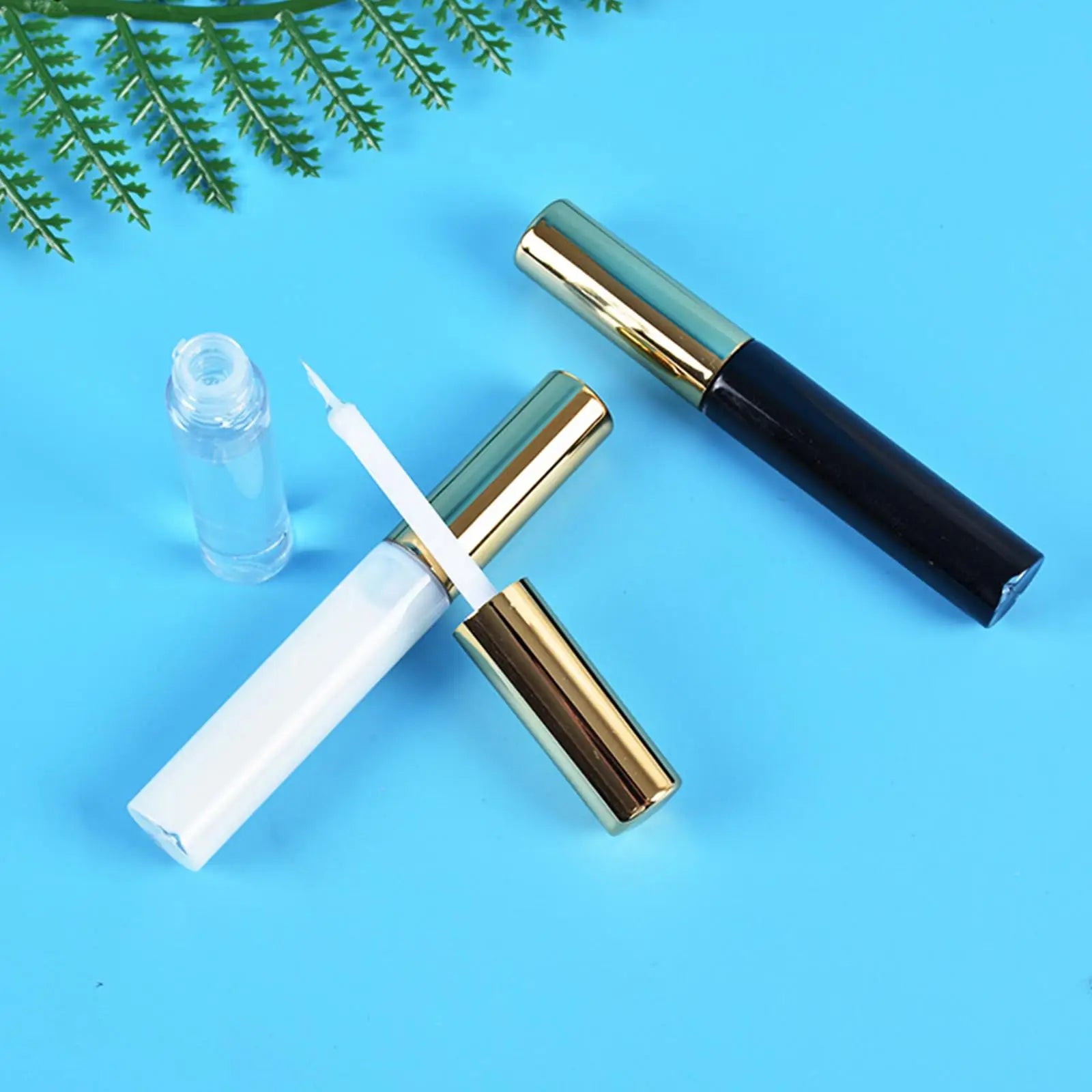 Colle transparente pour faux cils 5 ml, séchage rapide, waterproof et longue tenue, pour une fixation fiable et confortable des faux cils.