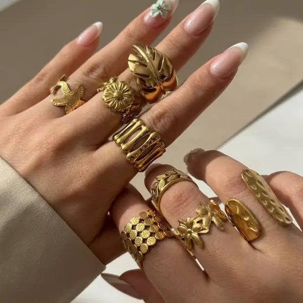Lot de 8 bagues vintage roses en métal avec fleurs pour femme, style punk élégant, perles baroques, bagues de phalange, bijoux pour soirée et usage quotidien