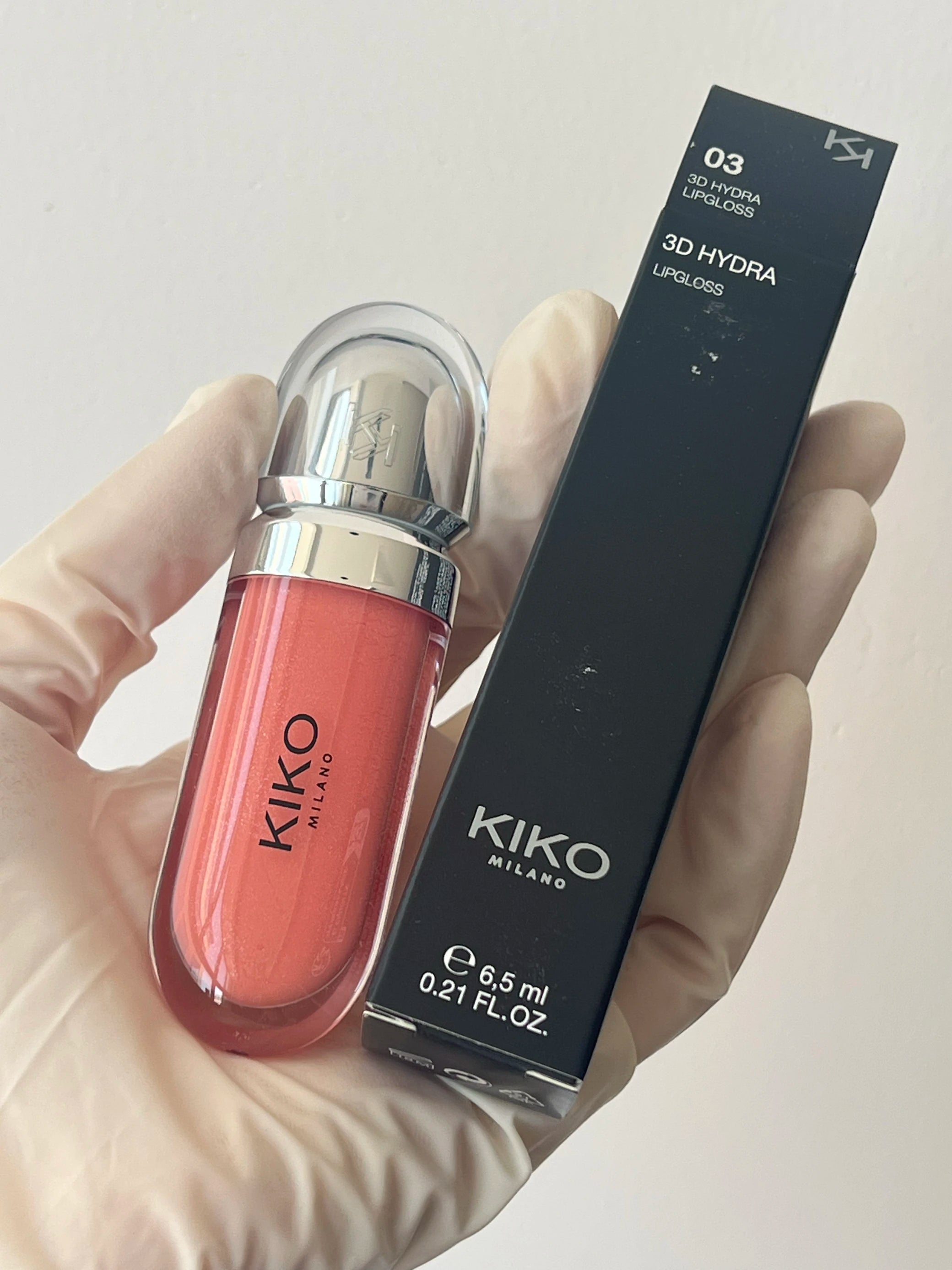 KIKO 3D Liquid Lip Glaze – Gloss à Lèvres Transparent Effet Miroir

Gloss à lèvres liquide transparent offrant un effet miroir ultra-brillant pour des lèvres visiblement plus pulpeuses et lumineuses.