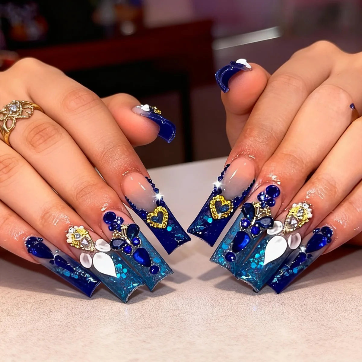 24 pièces – faux ongles longs carrés style français, design cœur 3D, ongles press-on avec strass, motif décoratif, faux ongles portables pour nail art